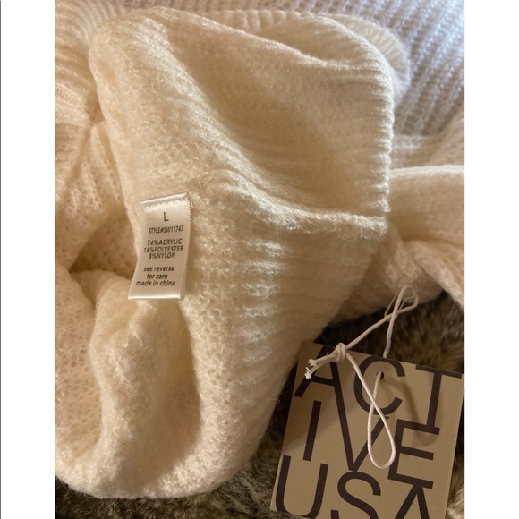 NWT Active USA Sweater - Picture 4 of 4